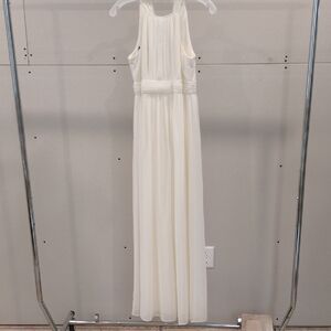 ❤️👗David's Bridal Ivory Pleated Halter Maxi Dress Women's size 14👗❤️
